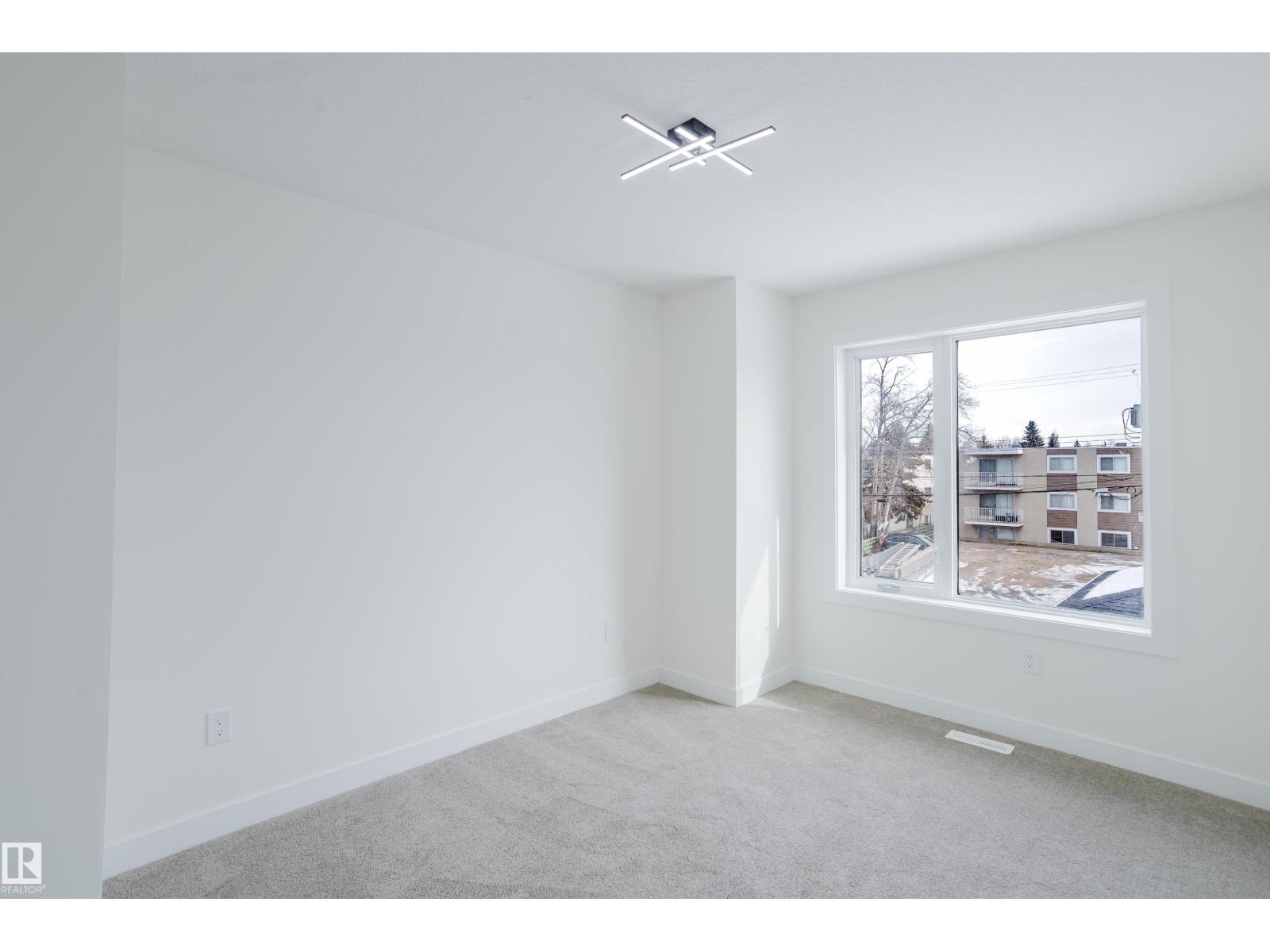 9709 157 ST NW NW - 45
