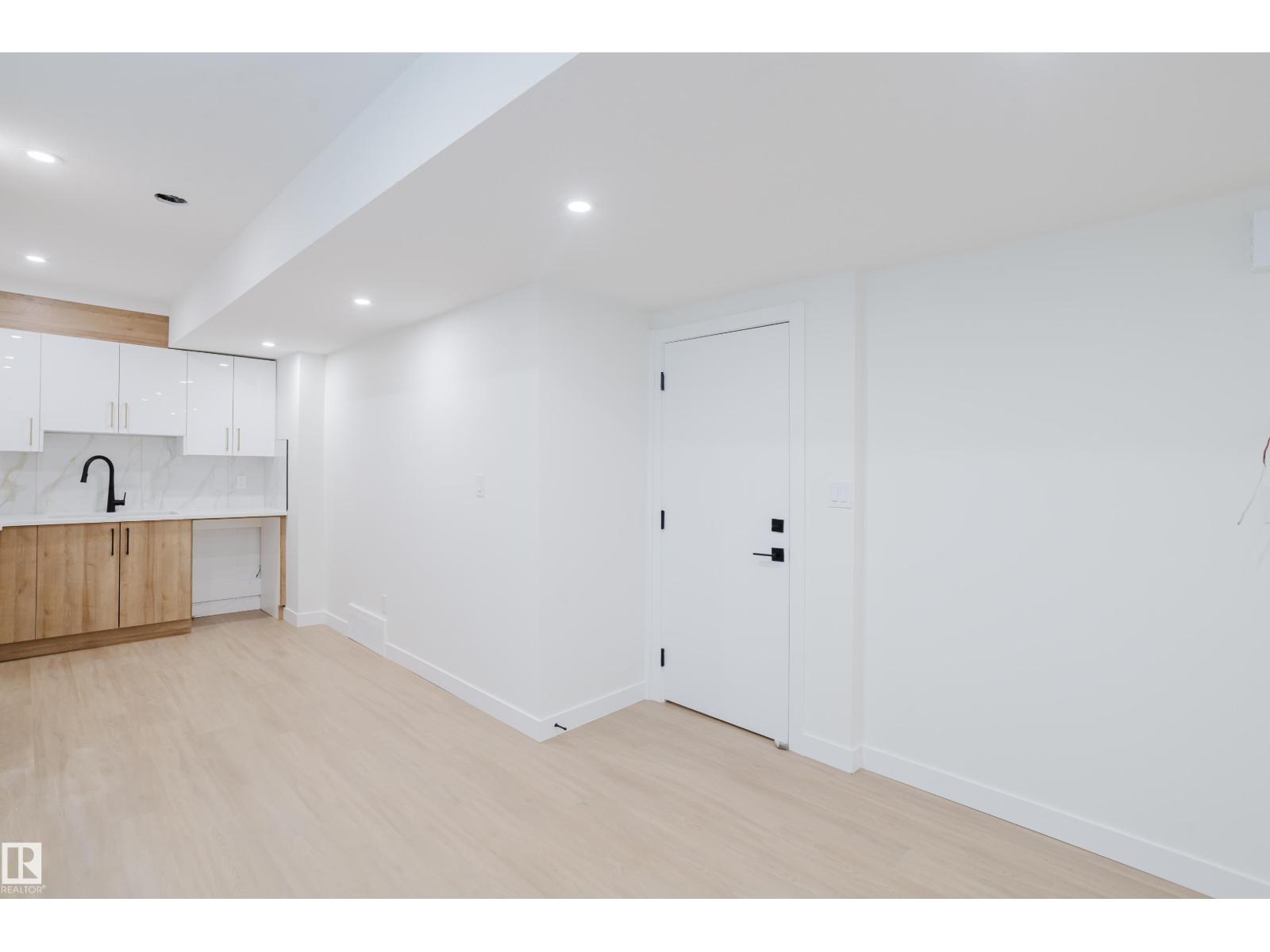 9709 157 ST NW NW - 51