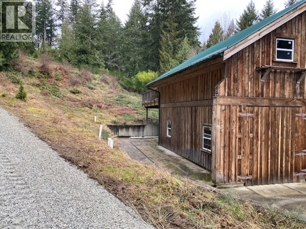 672 ISABELLA POINT ROAD, Salt Spring Island