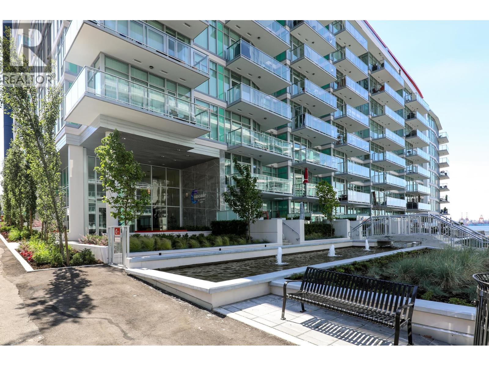 112 185 VICTORY SHIP WAY, North Vancouver