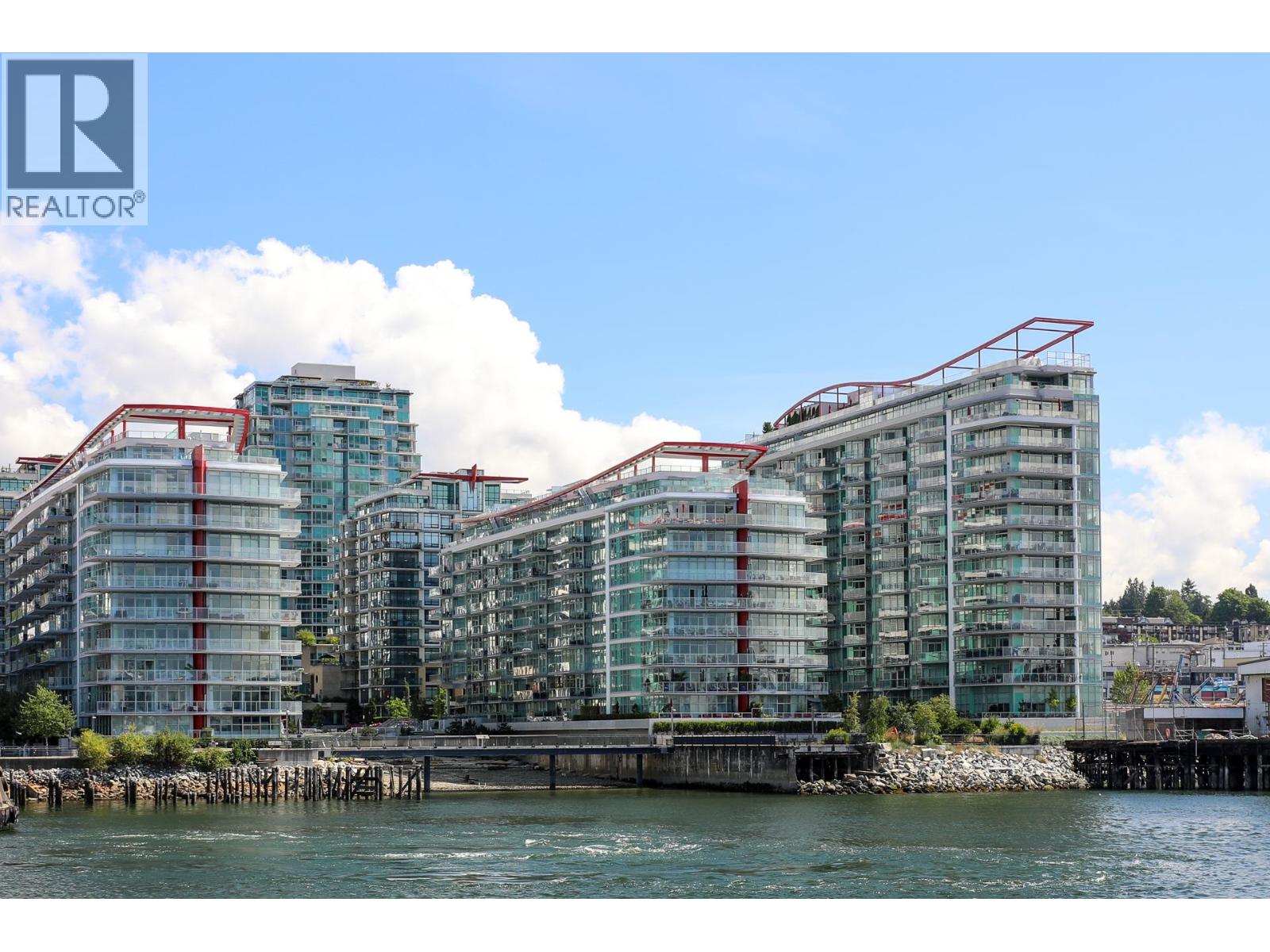 112 185 VICTORY SHIP WAY, North Vancouver