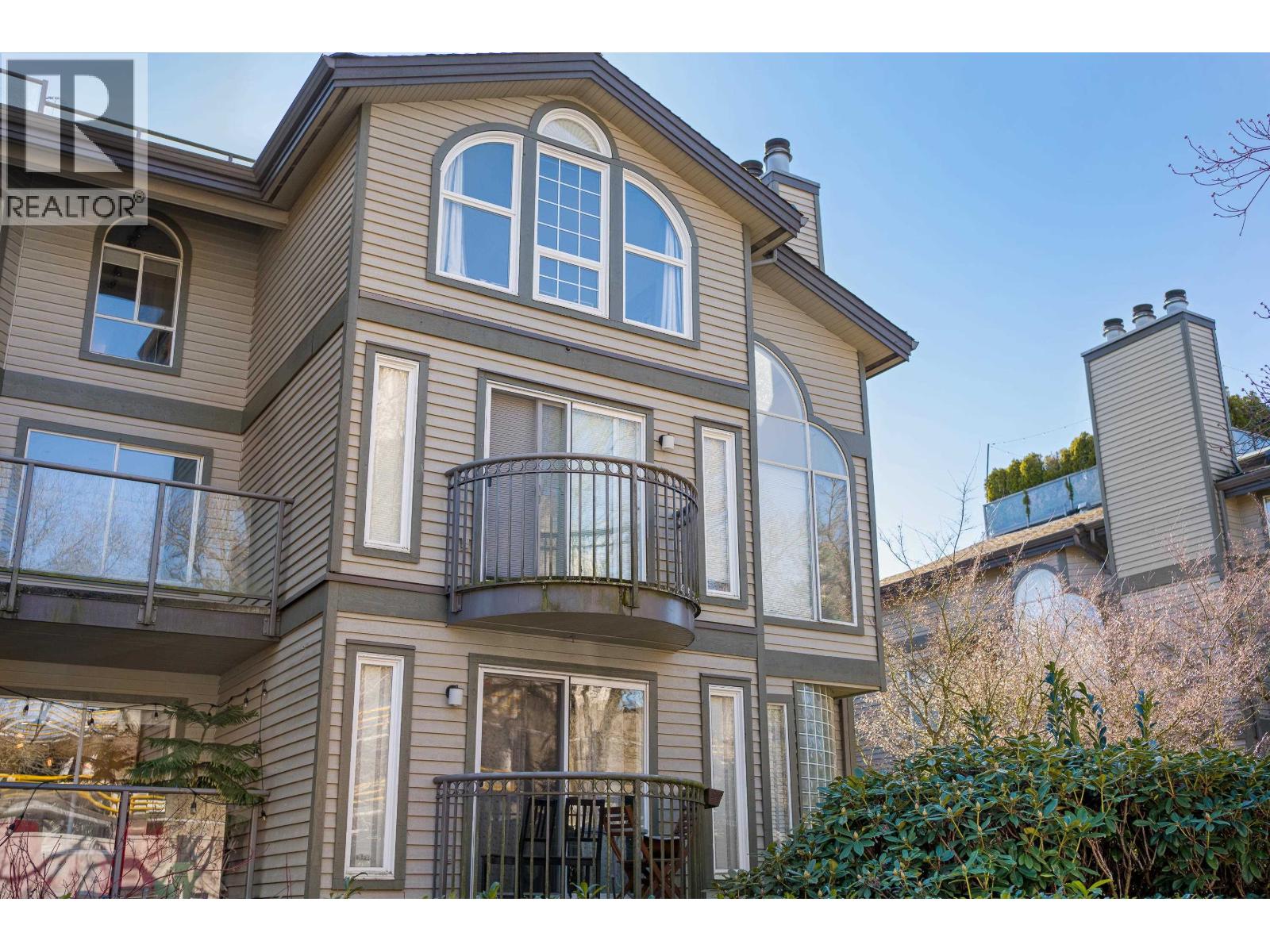 406 888 W 13TH AVENUE