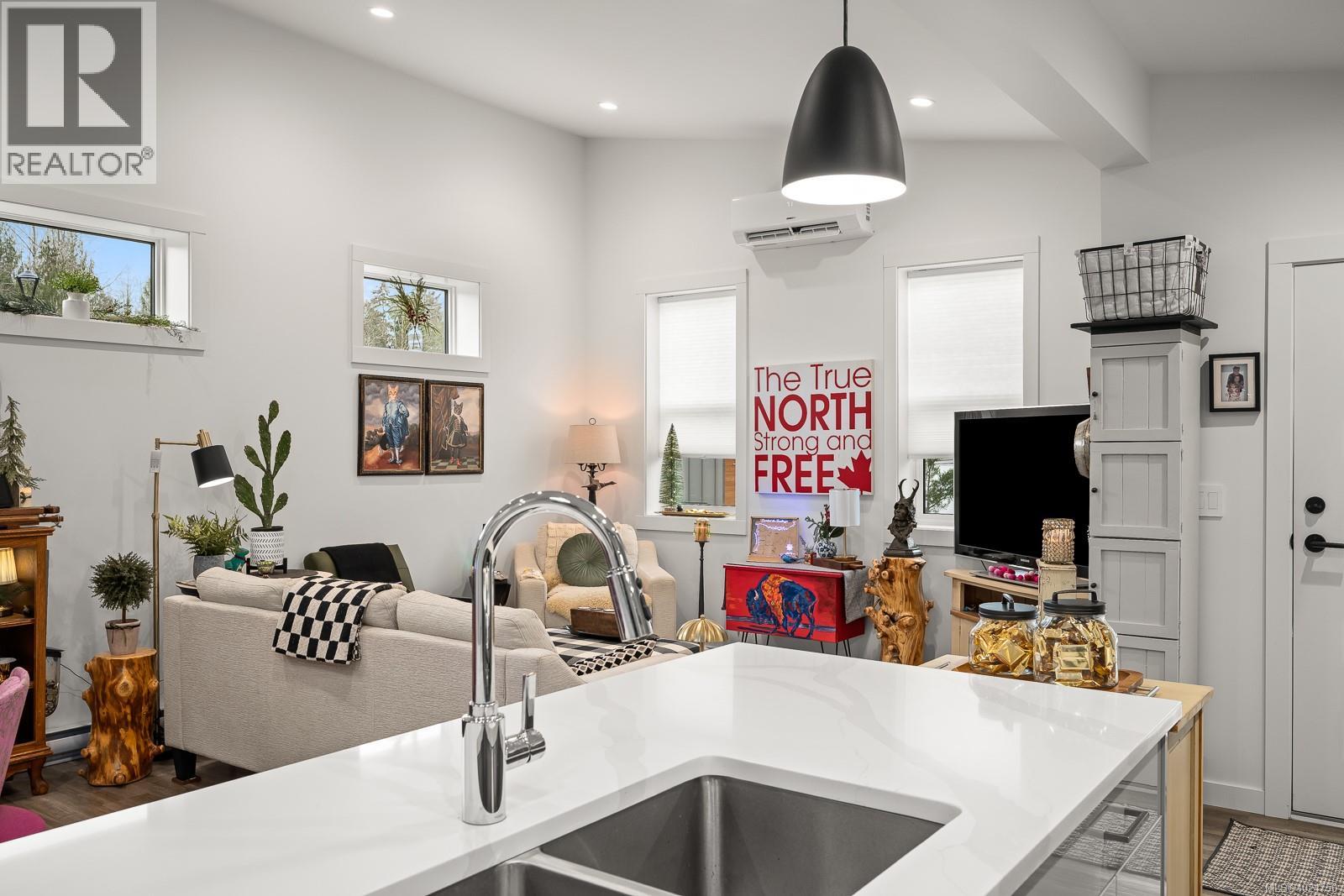 #30 3025 ROYSTON RD - 21