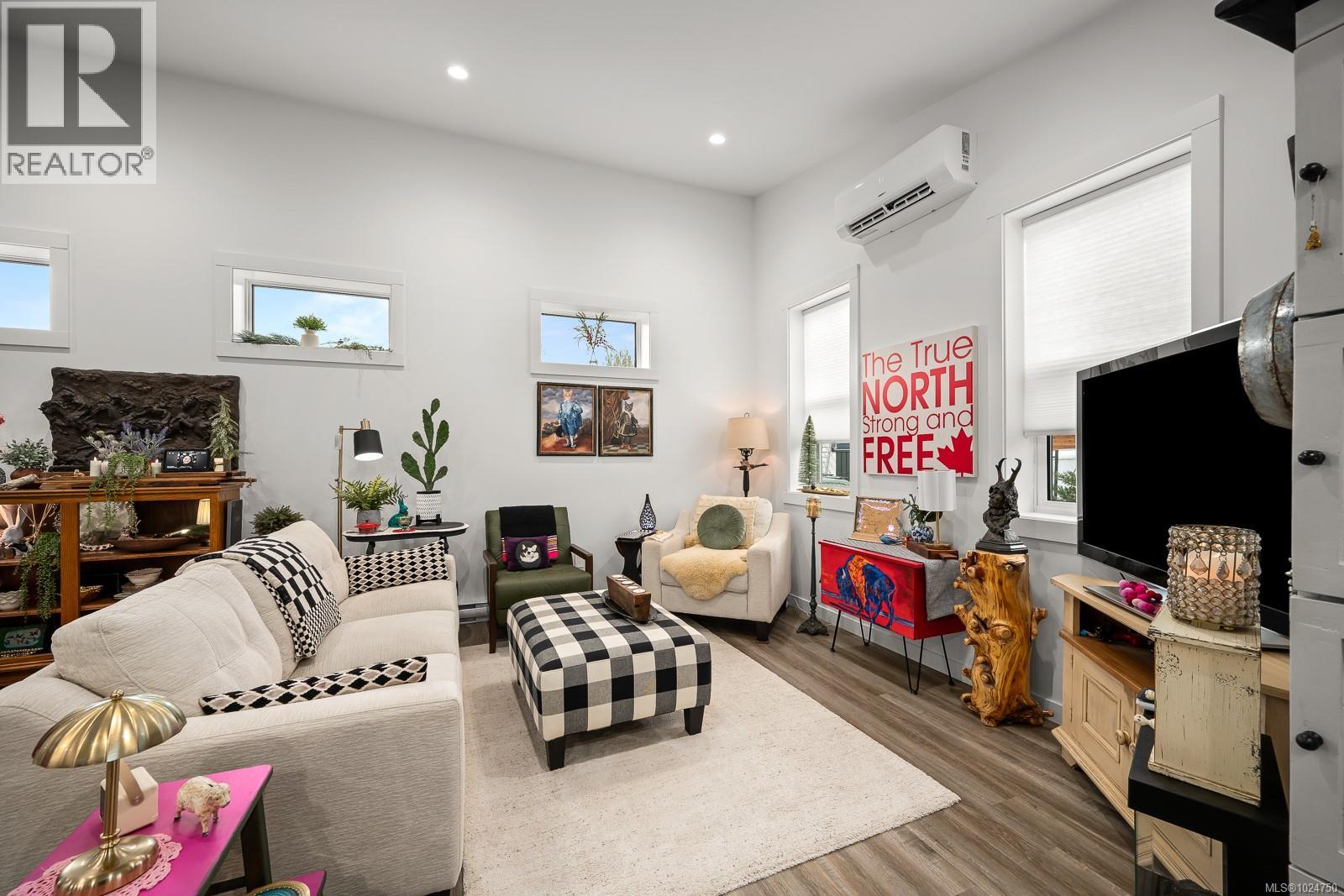 #30 3025 ROYSTON RD - 13