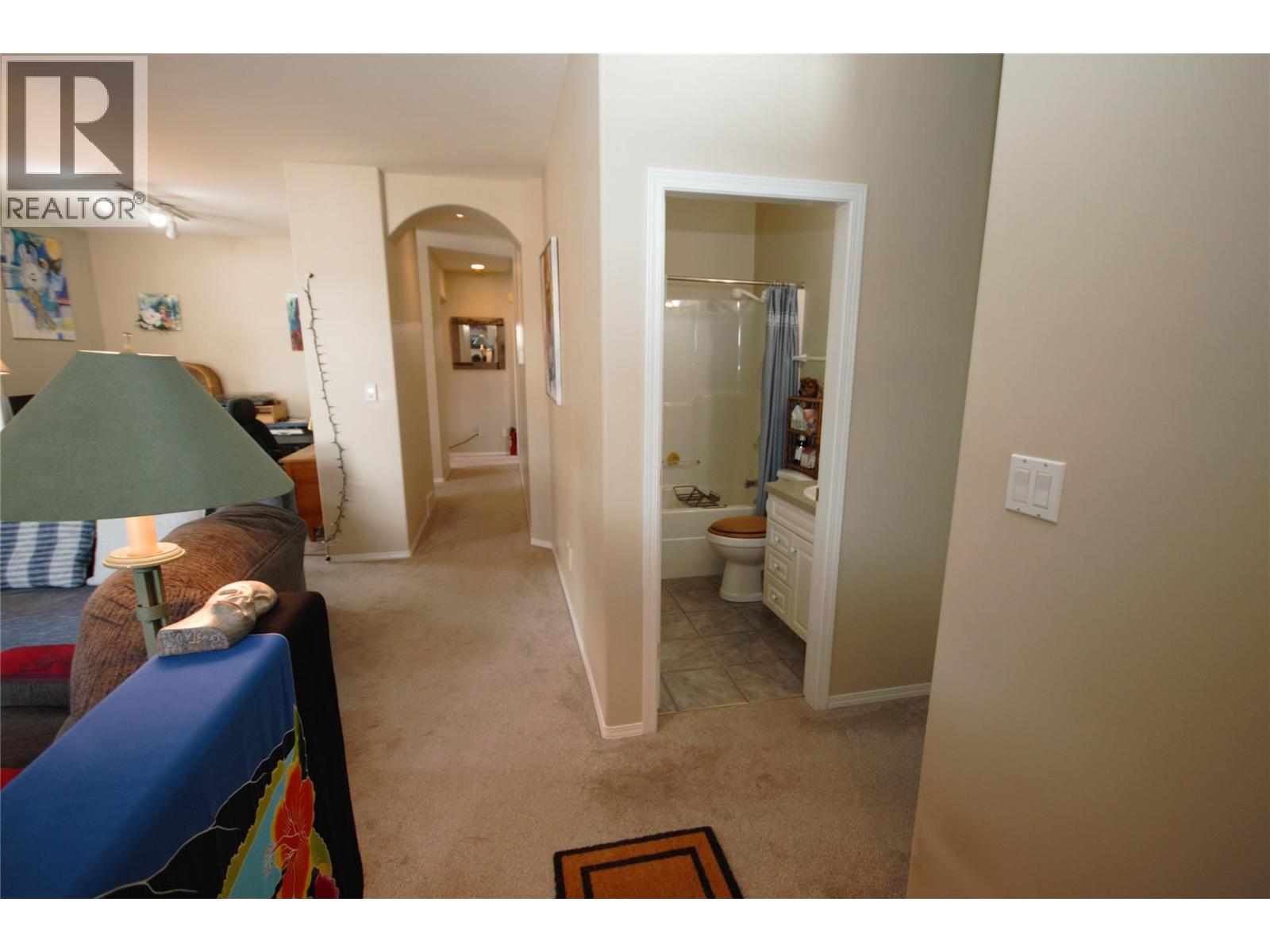 189 WILLOWS Place, Oliver