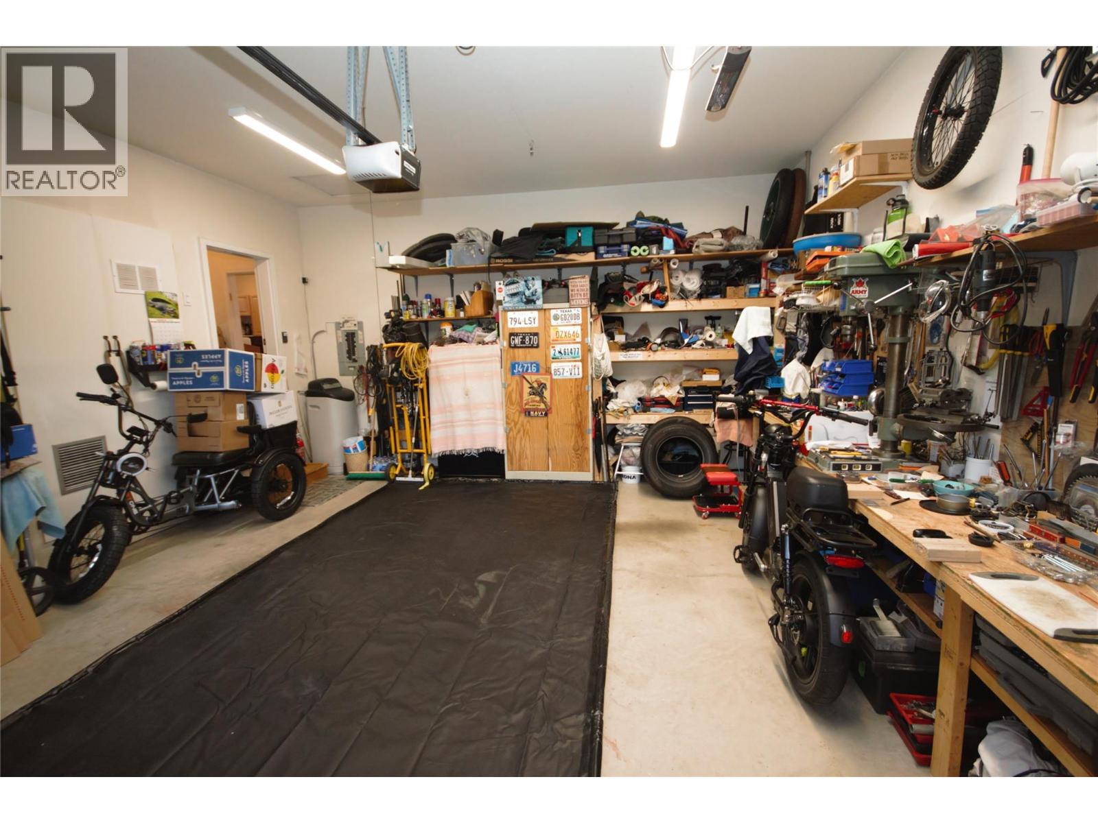 189 WILLOWS Place, Oliver