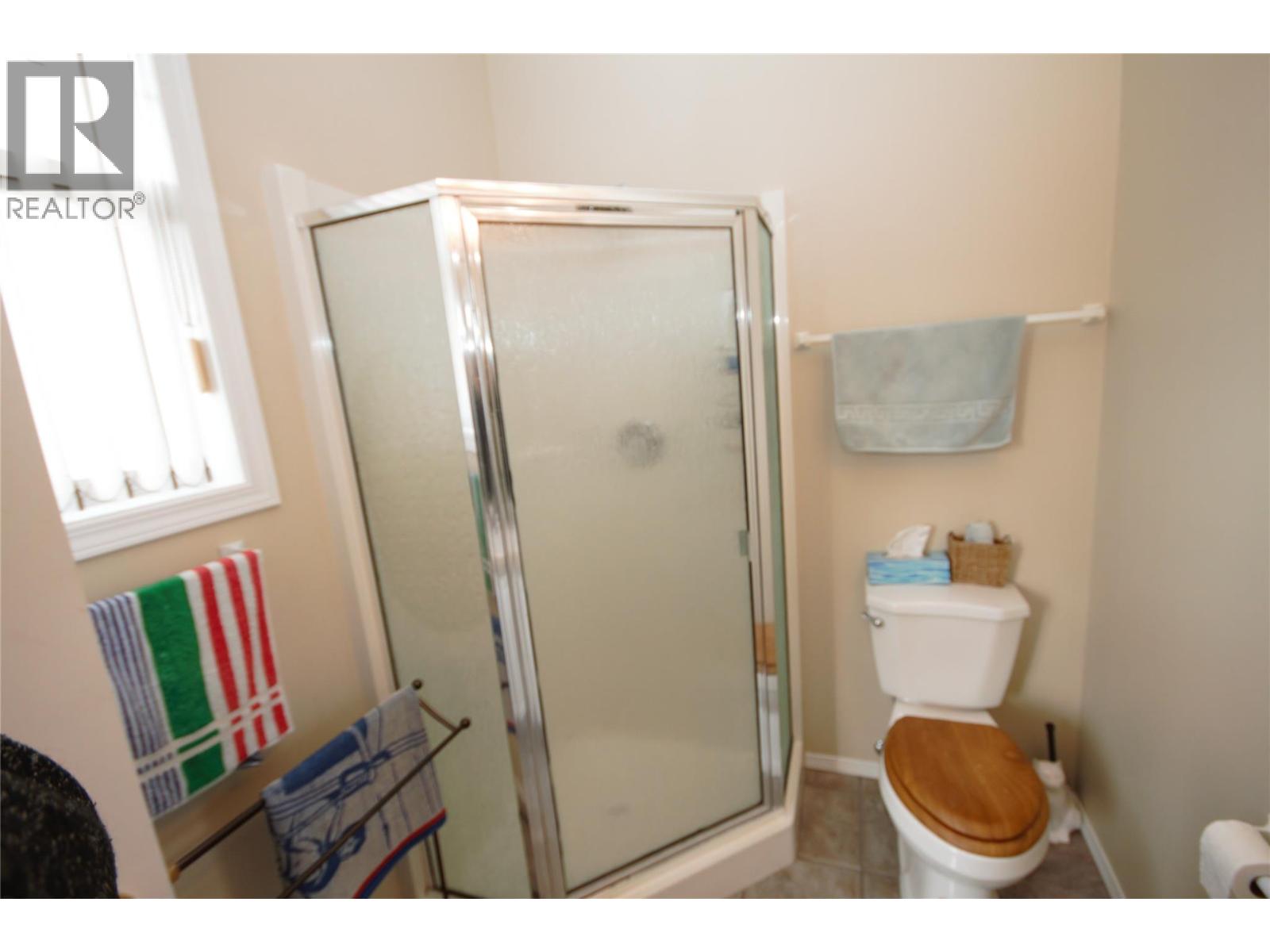 189 WILLOWS Place, Oliver