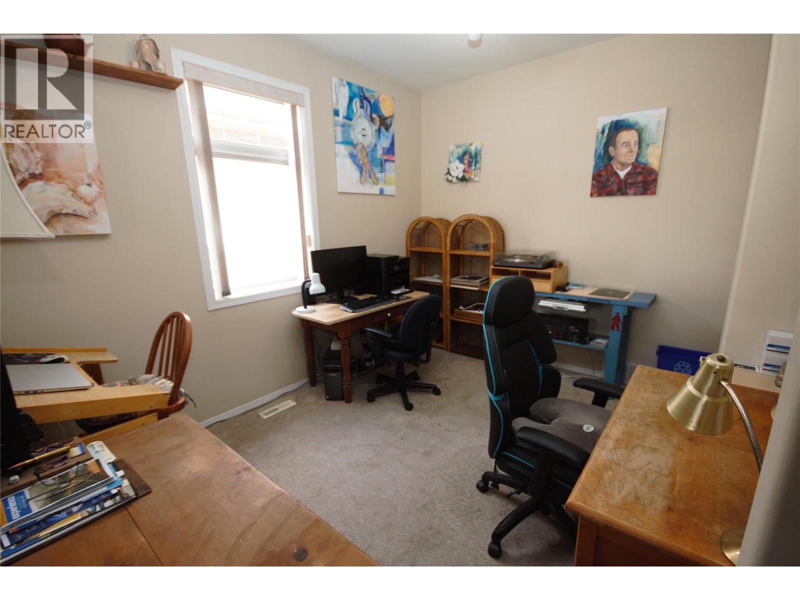 189 WILLOWS Place, Oliver