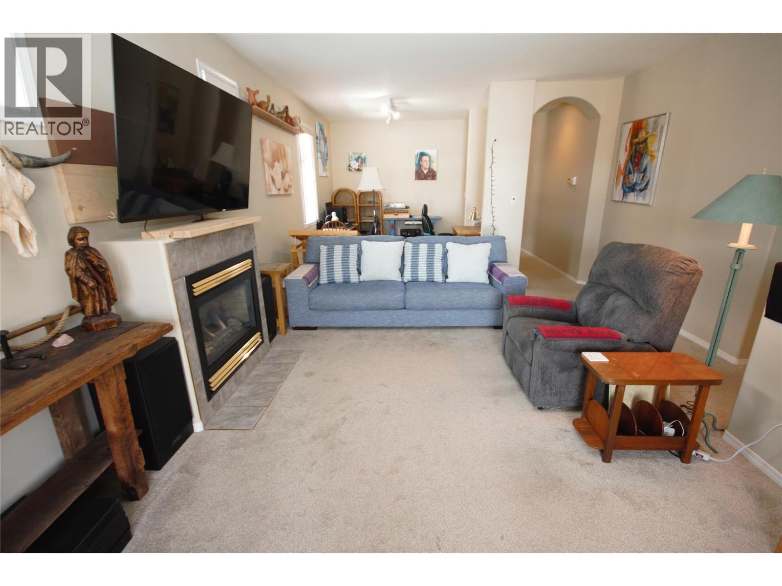 189 WILLOWS Place, Oliver