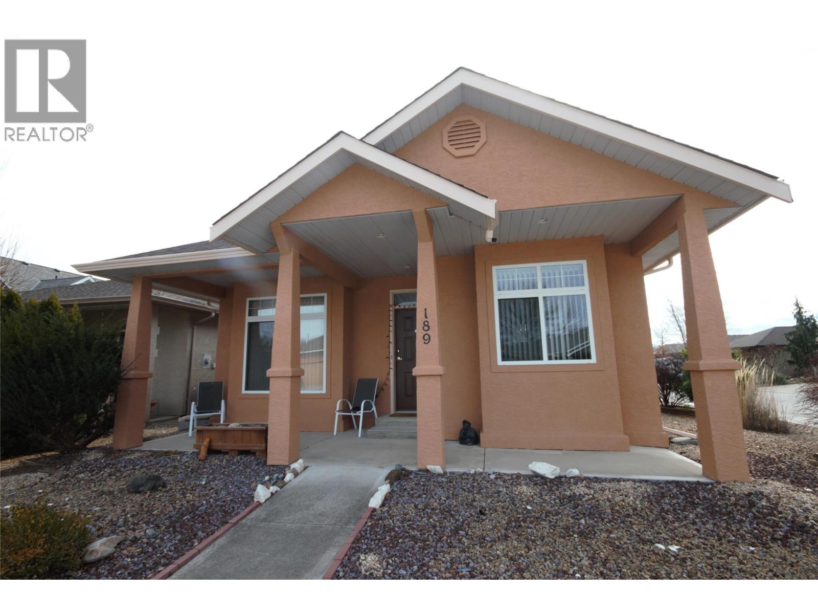 189 WILLOWS Place, Oliver