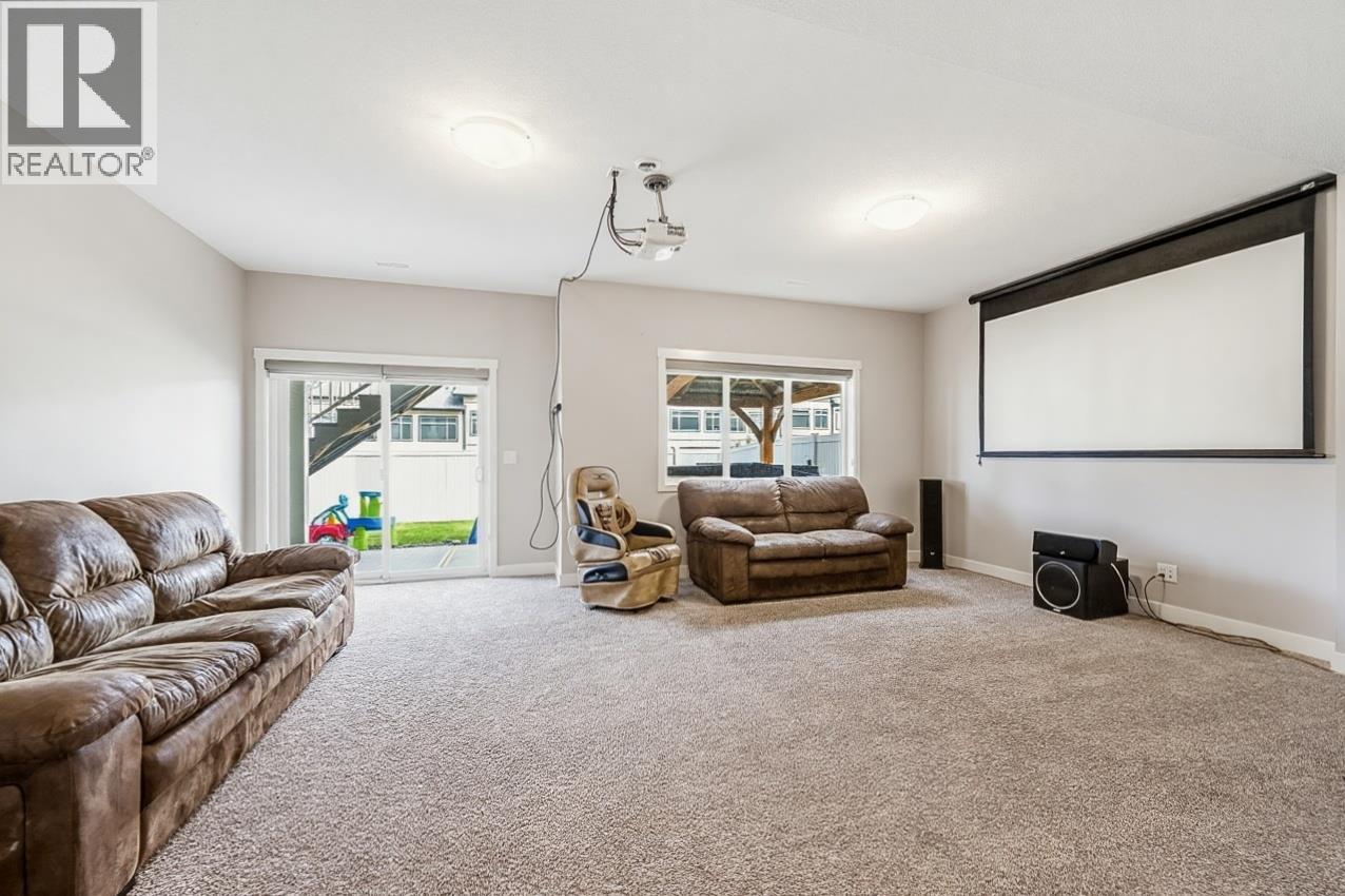 1535 EMERALD Drive - 21