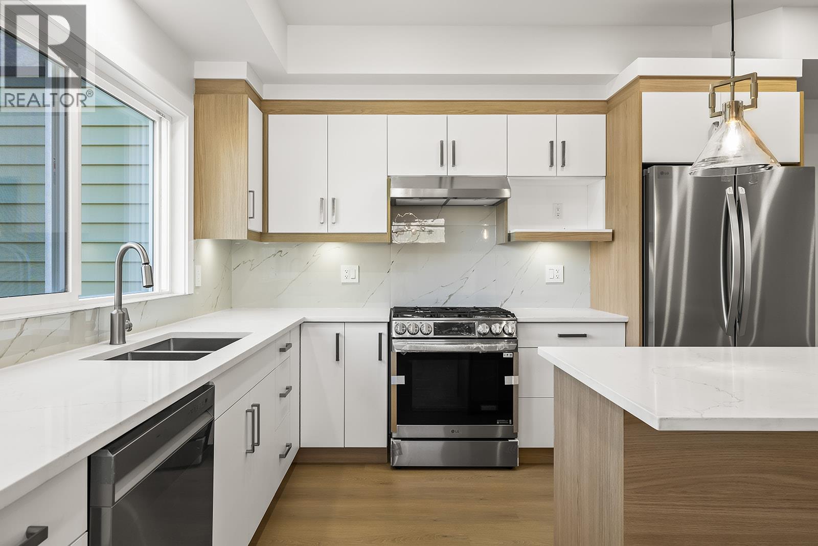 2709 Hewl Road, West Kelowna