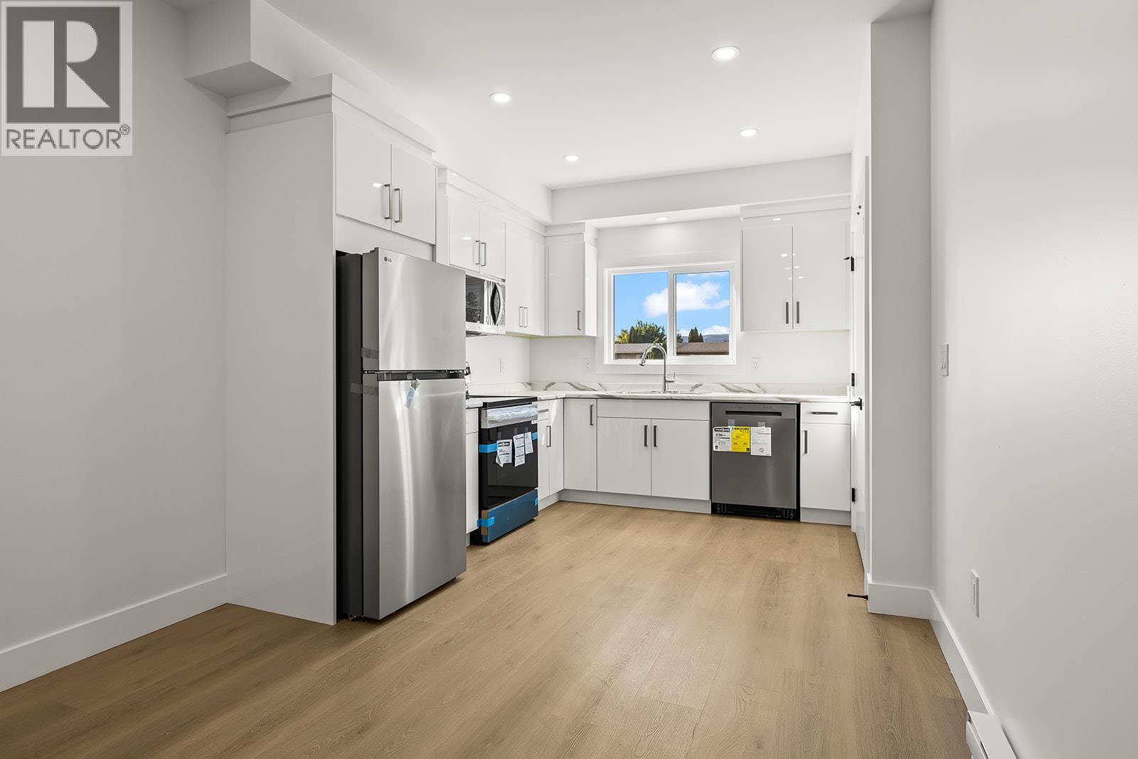 2709 Hewl Road, West Kelowna