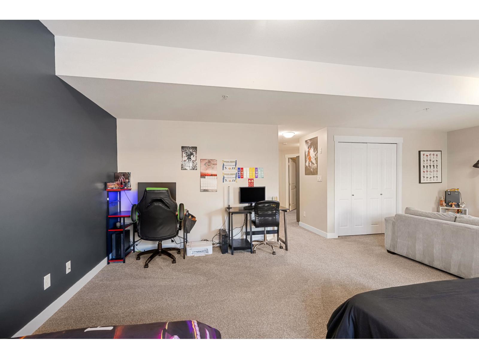 5 6491 VEDDER ROAD, Sardis South, Chilliwack