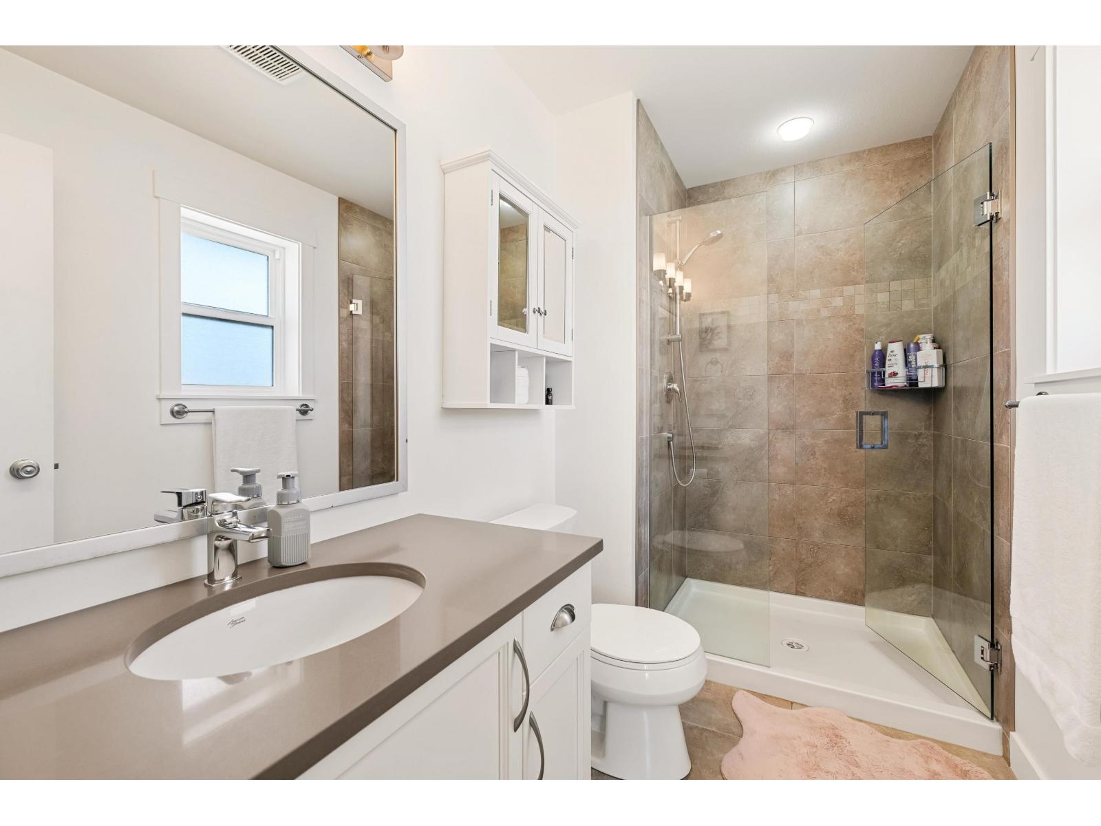 5 6491 VEDDER ROAD, Sardis South, Chilliwack