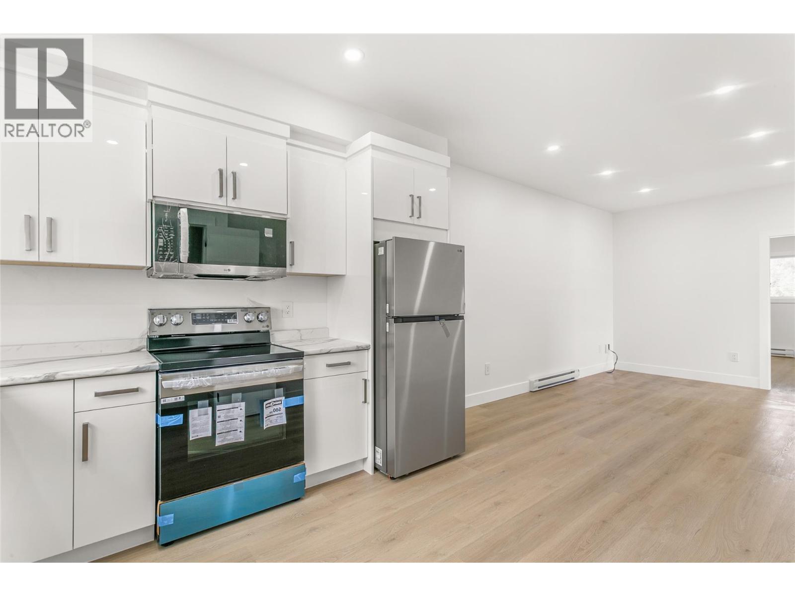 2711 Hewl Road, West Kelowna