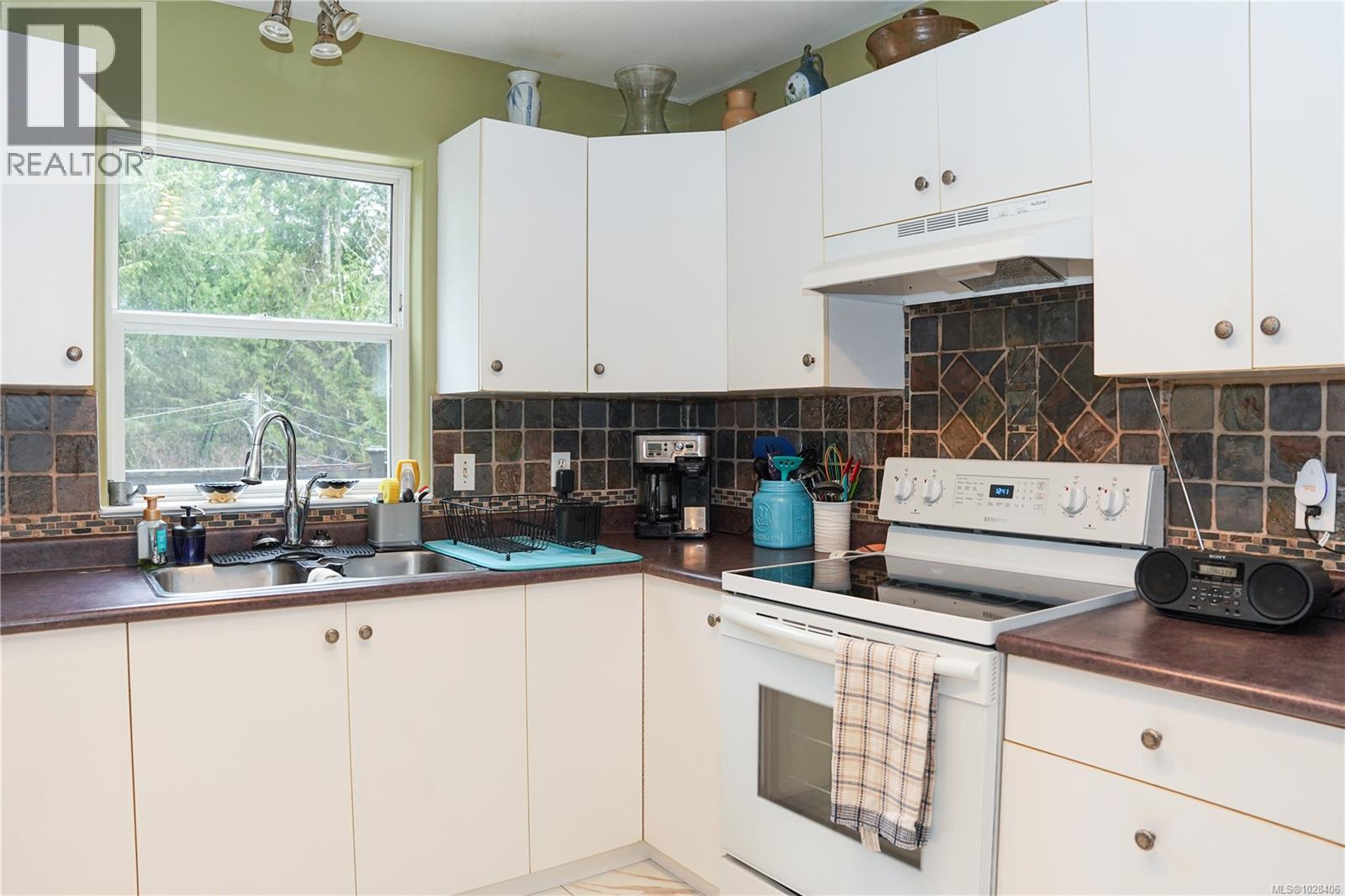 B 2346 Carpenter Rd, Sooke