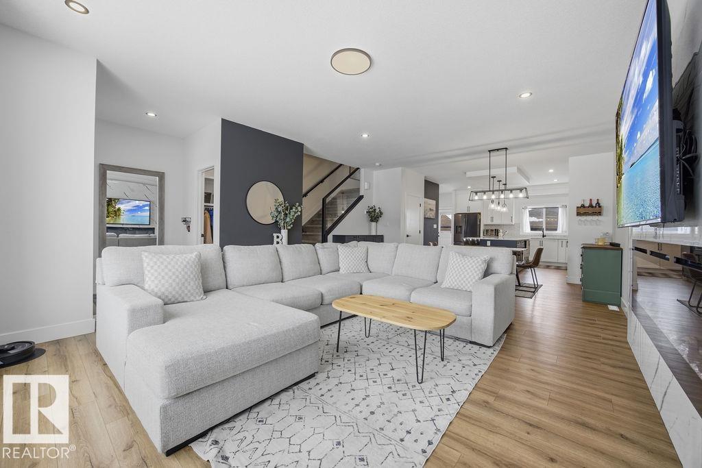 35 DORAIS WY, Fort Saskatchewan