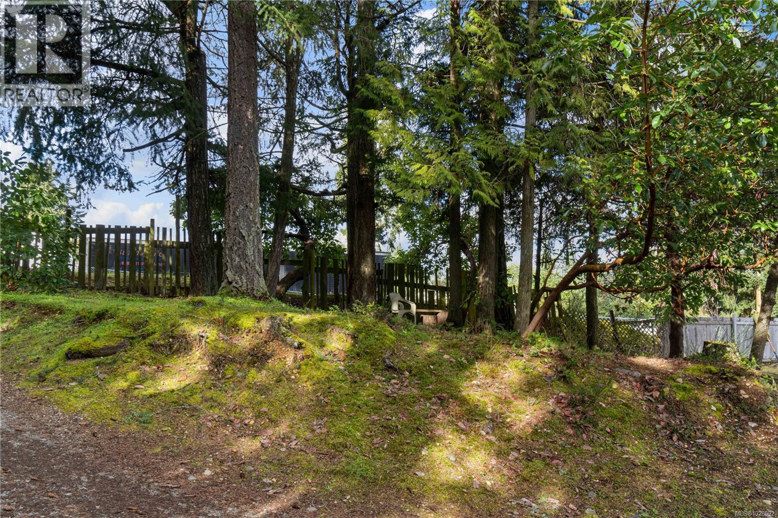 992 Allenby Road - main photo