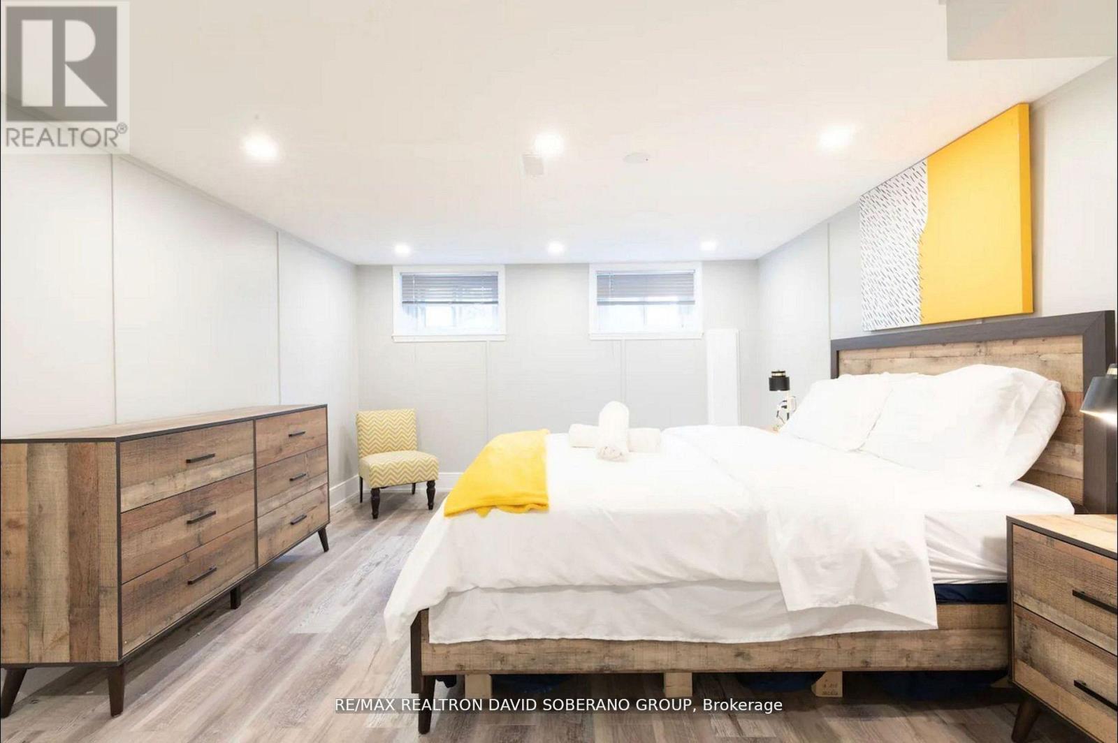 55 RAEBURN AVENUE - 21