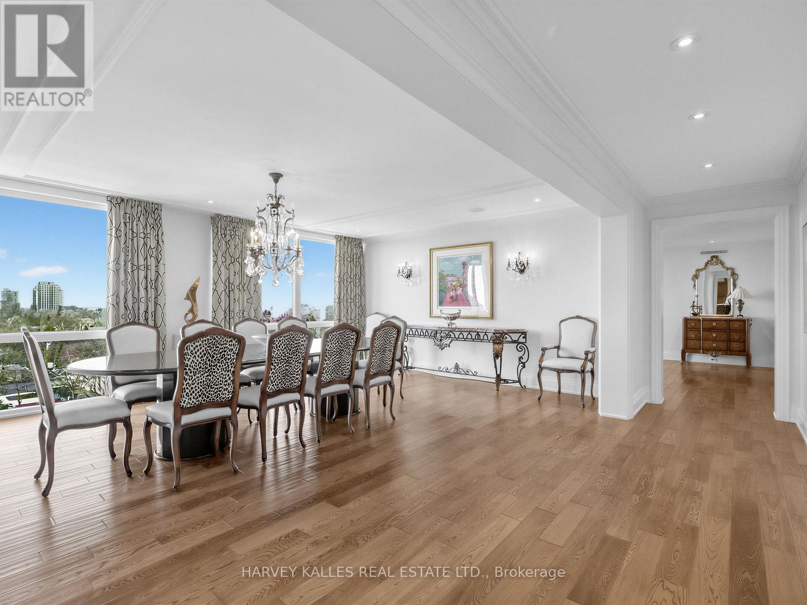 #1201 500 AVENUE ROAD - 9