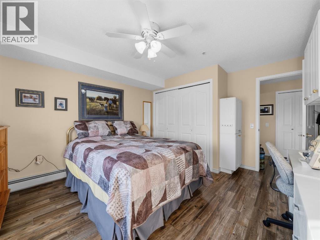 Single Family House for Sale in  Millrise Point SW Millrise Calgary 