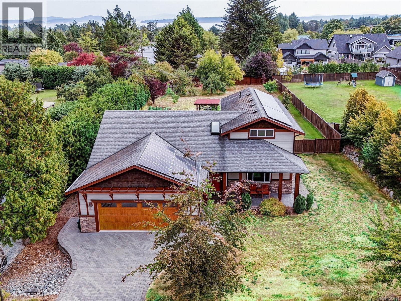  9173 Basswood Road, North Saanich