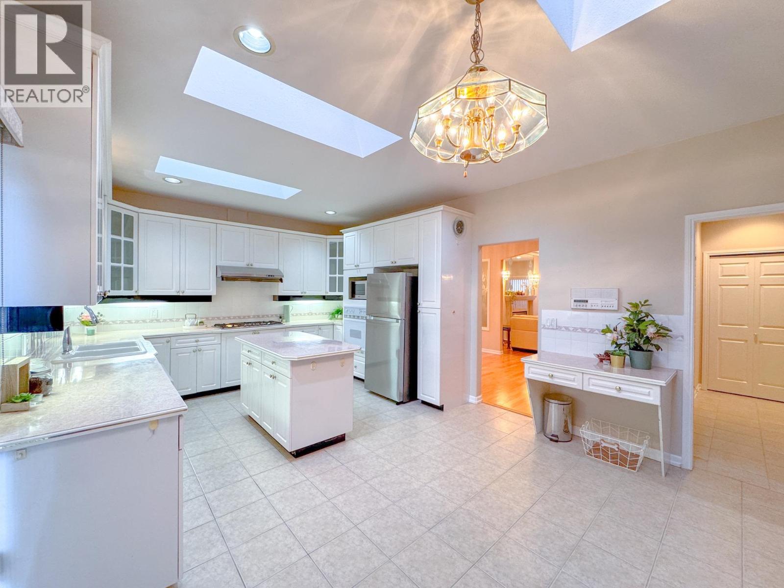 10675 MCKESSOCK Place, Richmond