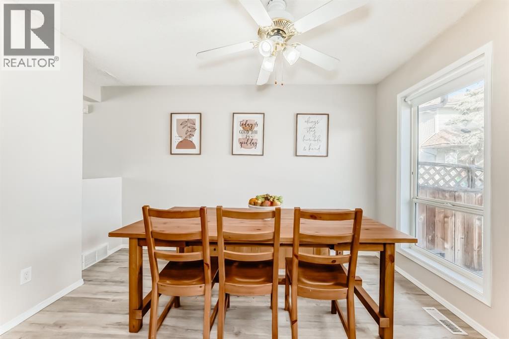 Single Family House for Sale in  Shawbrooke Road SW Shawnessy Calgary 