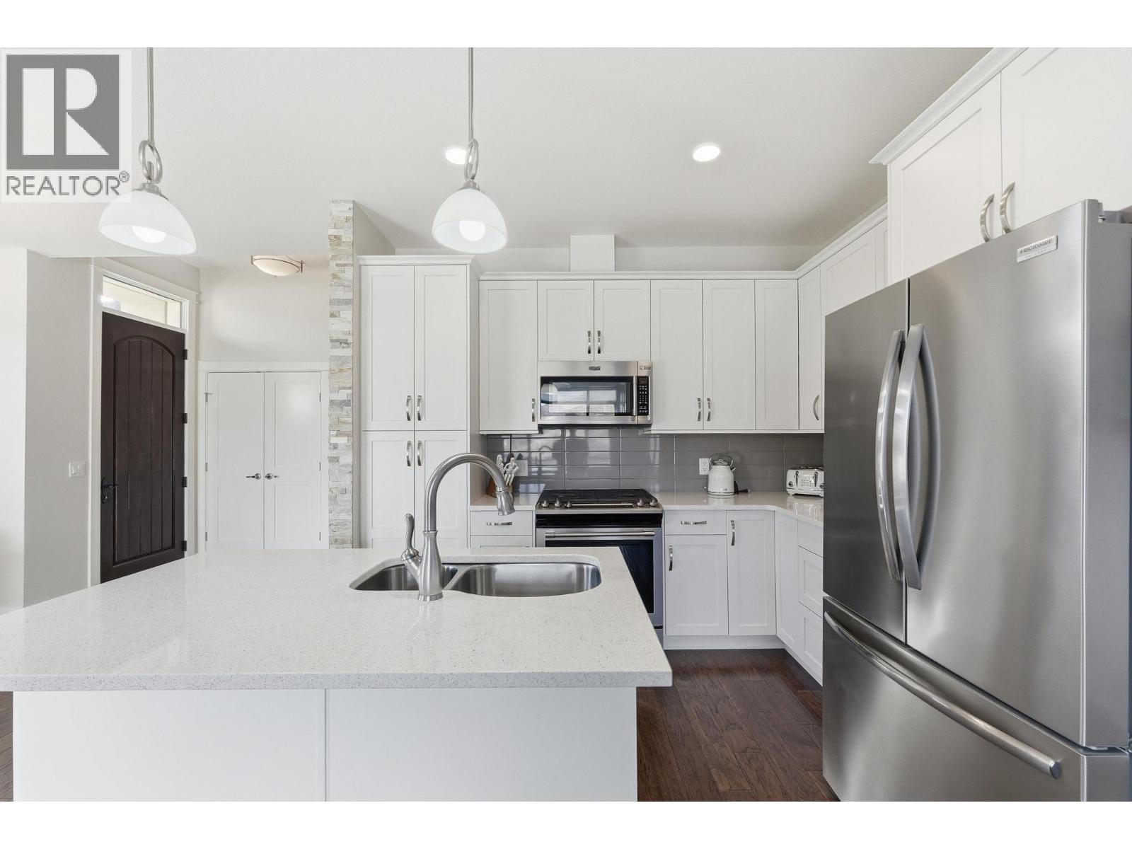 1683 Lake Vista Road, West Kelowna