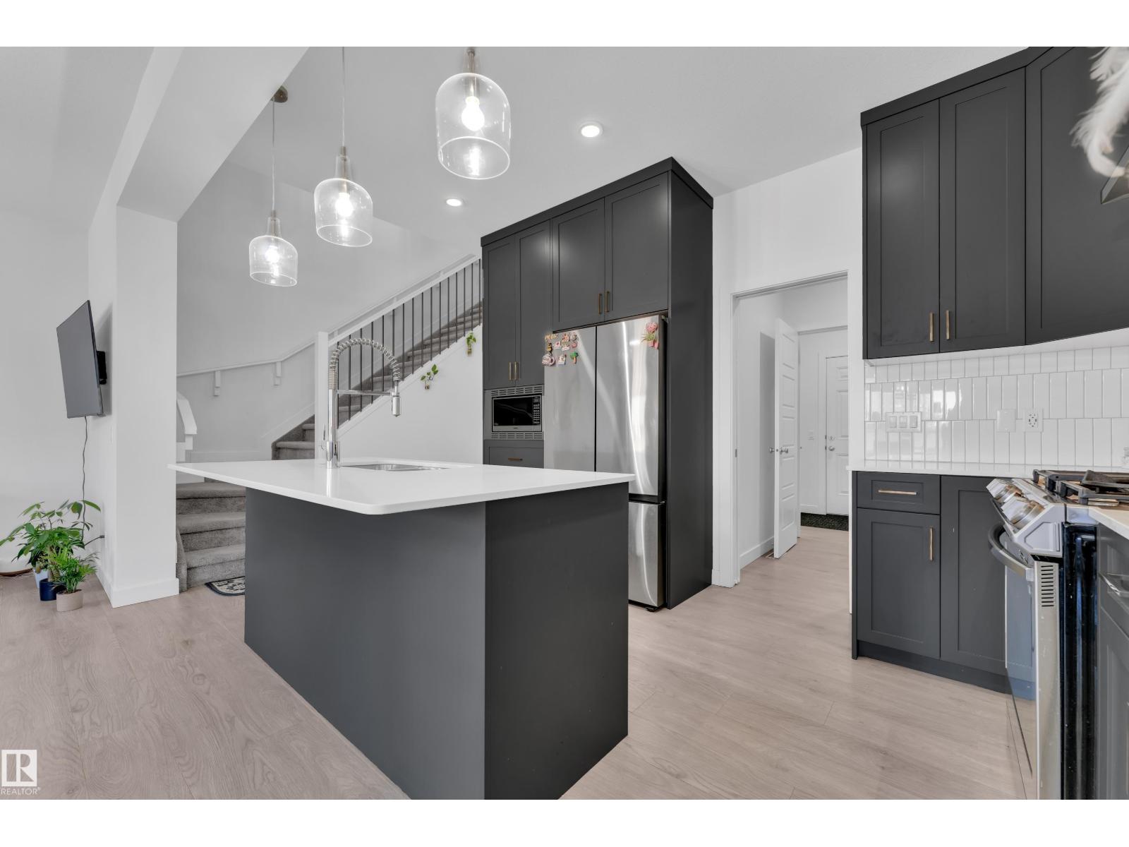 2508 193 ST NW - 19