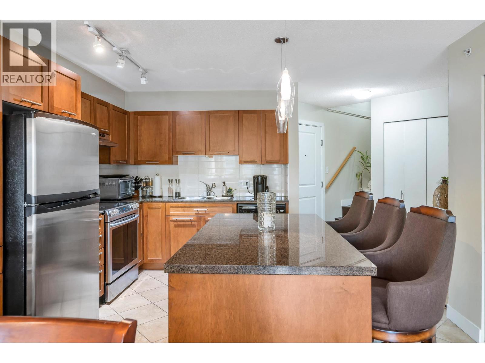 414 19677 MEADOW GARDENS WAY, Pitt Meadows