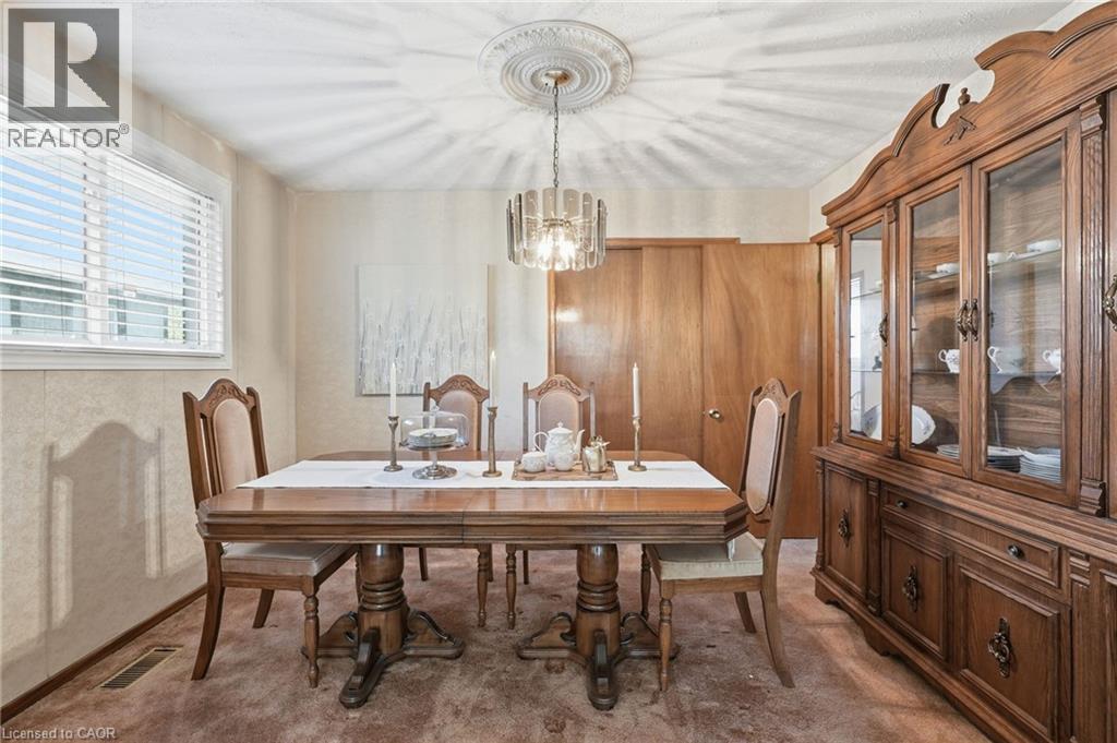 256 WHITNEY Avenue - 10