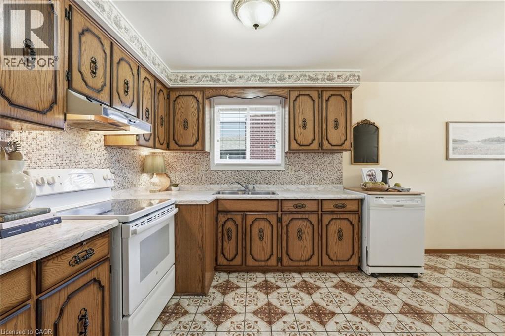 256 WHITNEY Avenue - 14