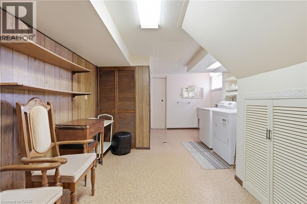 256 WHITNEY Avenue - 38