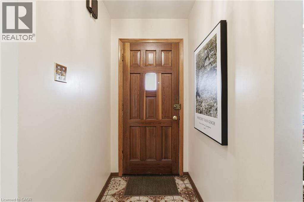 256 WHITNEY Avenue - 5