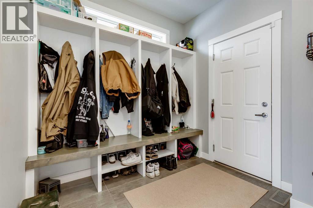 Single Family House for Sale in  Nolanhurst Bay NW Nolan Hill Calgary 