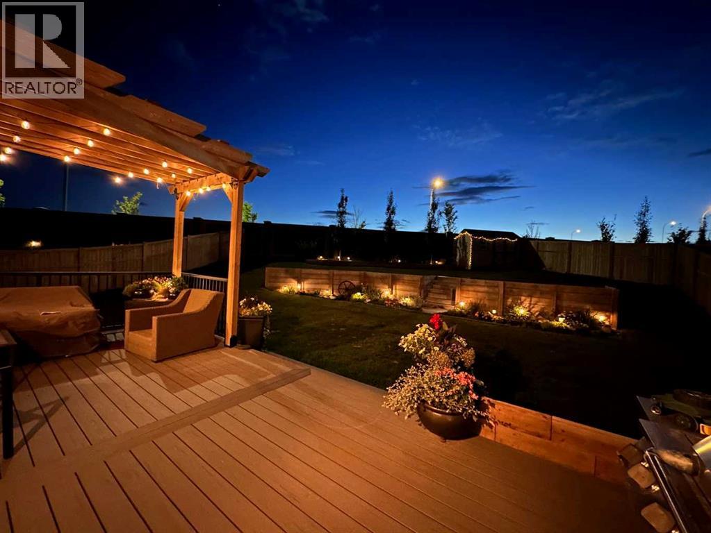 Single Family House for Sale in  Nolanhurst Bay NW Nolan Hill Calgary 