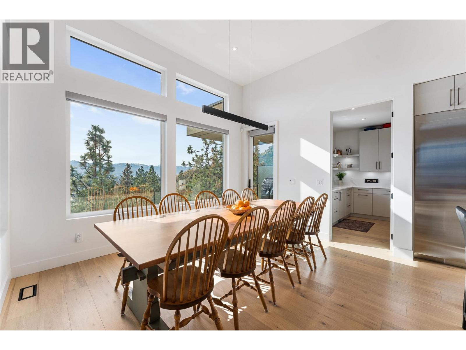  861 Boynton Place, Kelowna