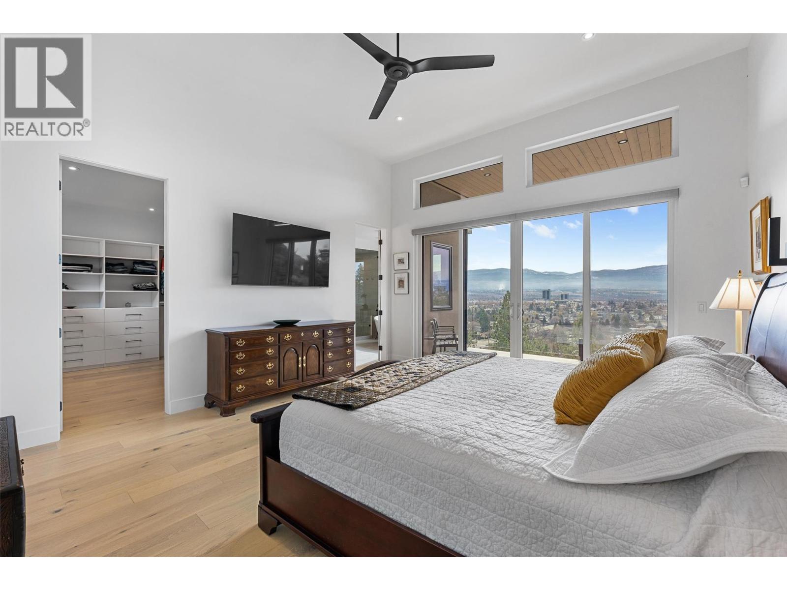  861 Boynton Place, Kelowna