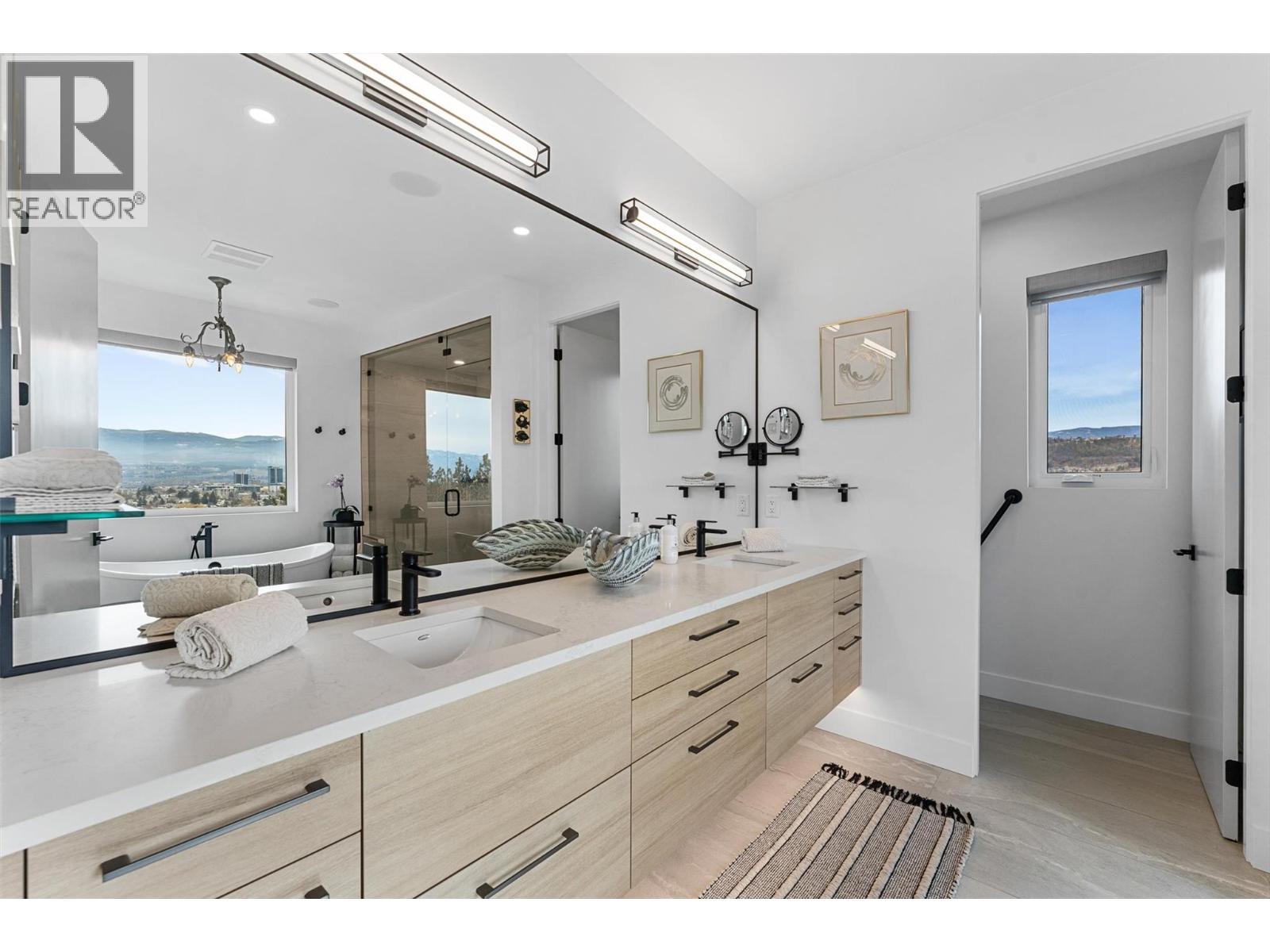  861 Boynton Place, Kelowna