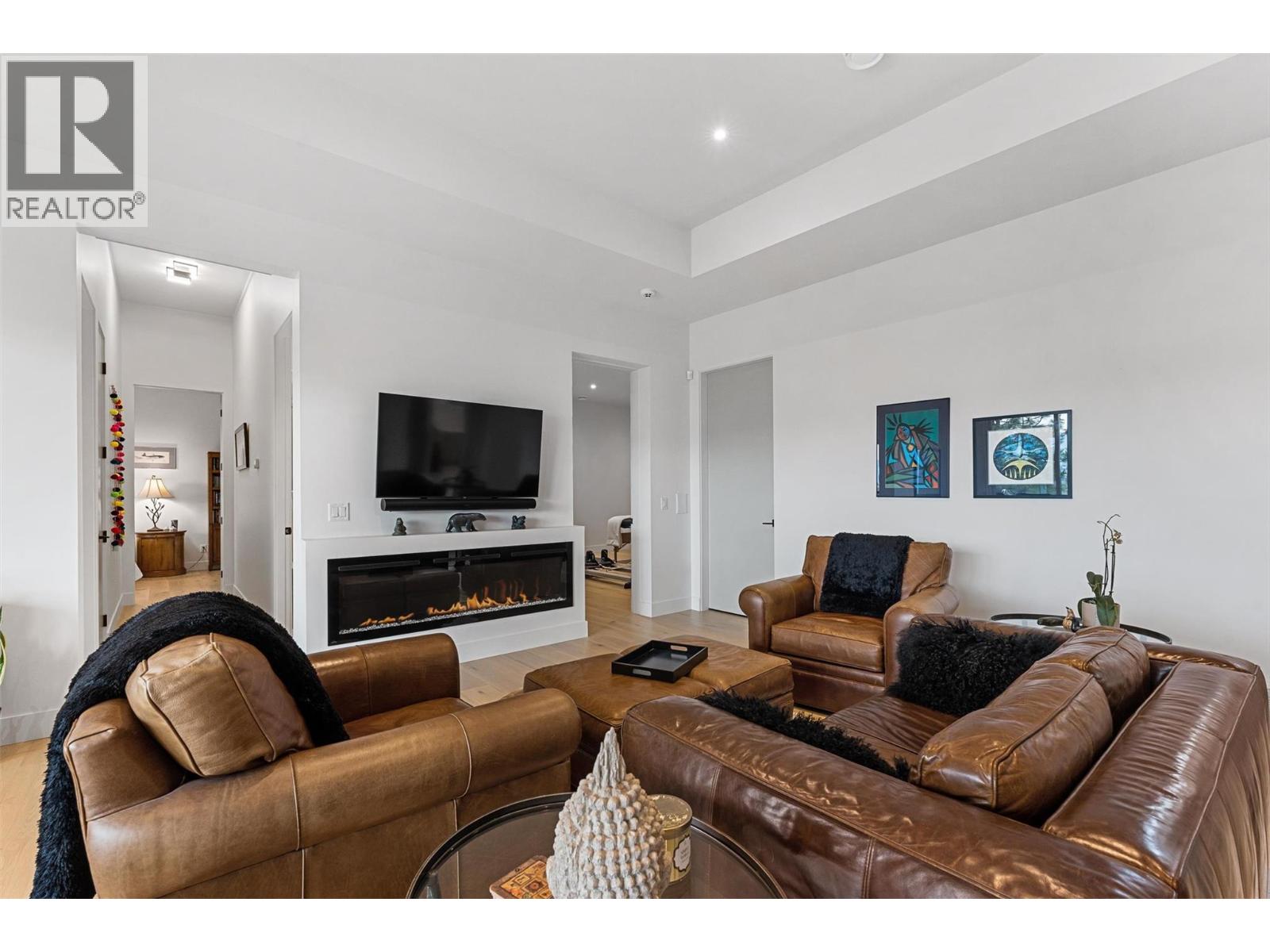  861 Boynton Place, Kelowna