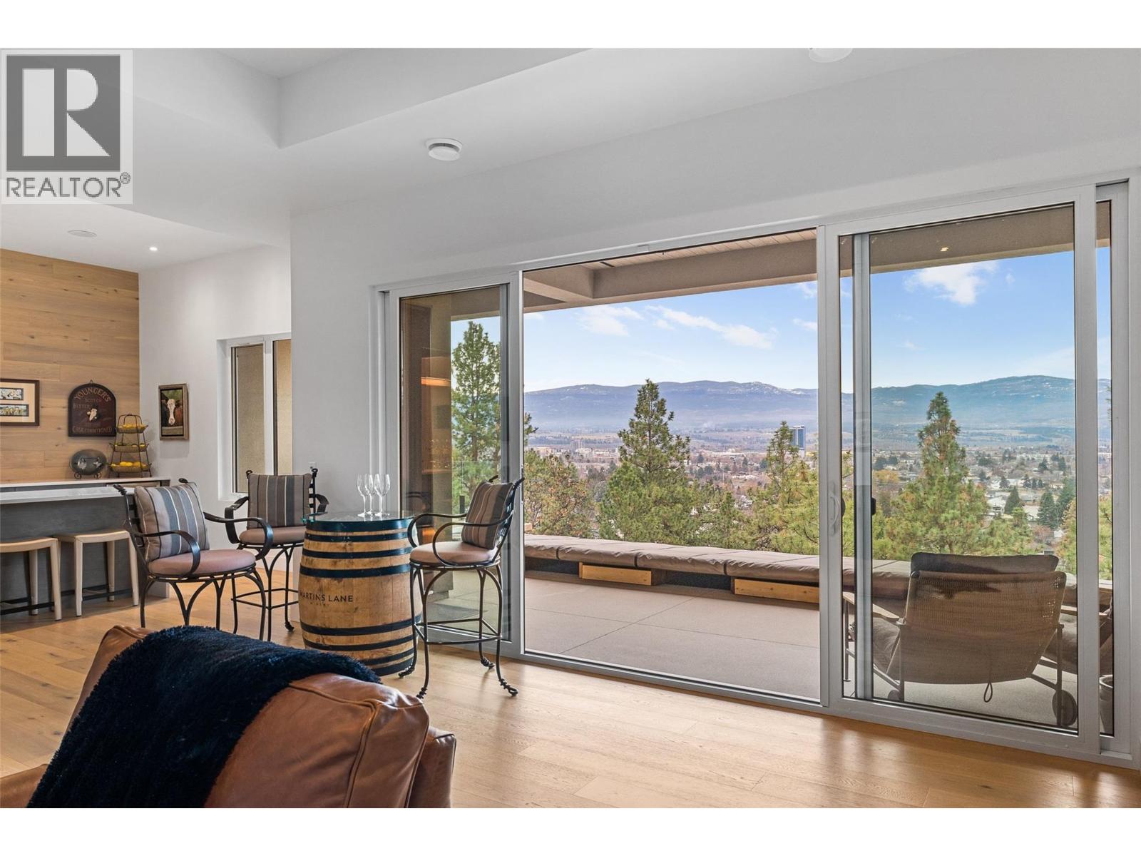  861 Boynton Place, Kelowna