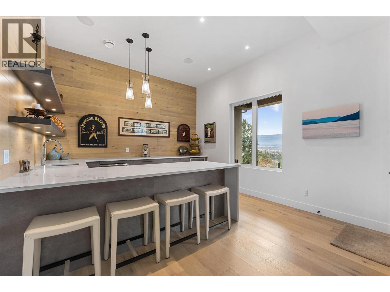  861 Boynton Place, Kelowna