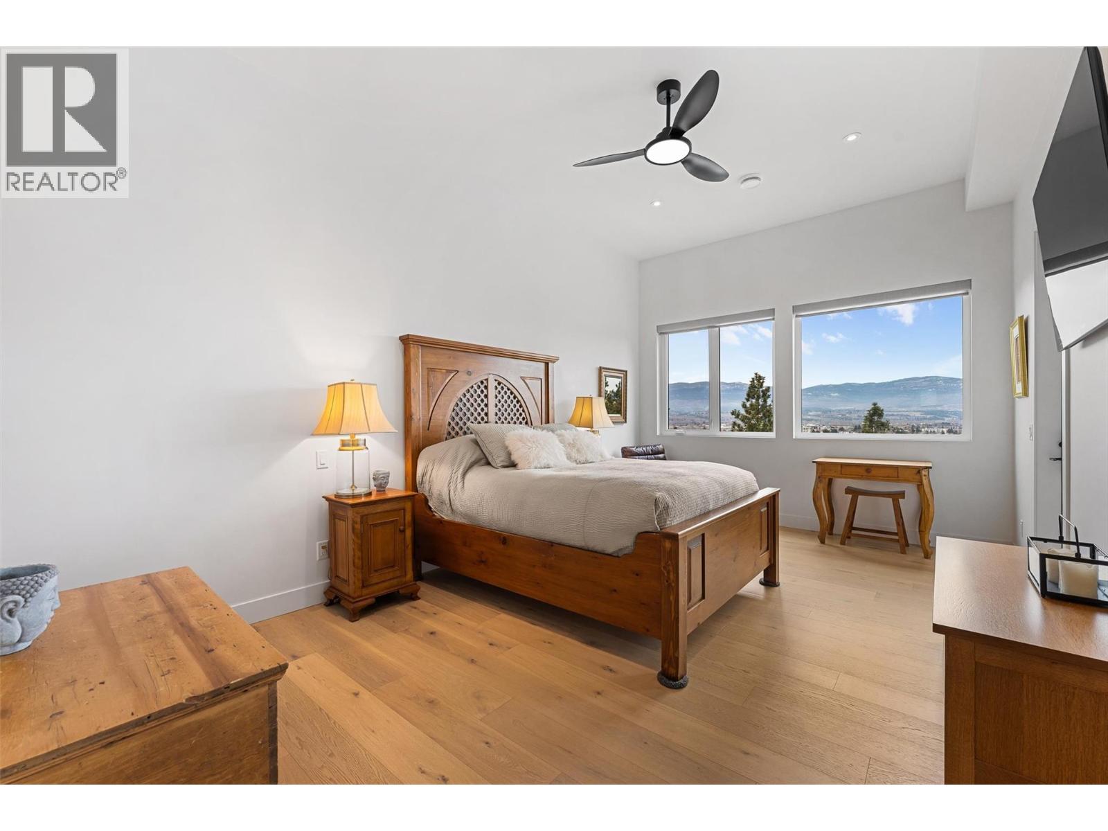  861 Boynton Place, Kelowna