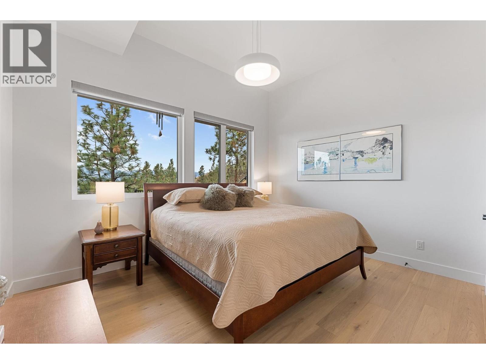  861 Boynton Place, Kelowna