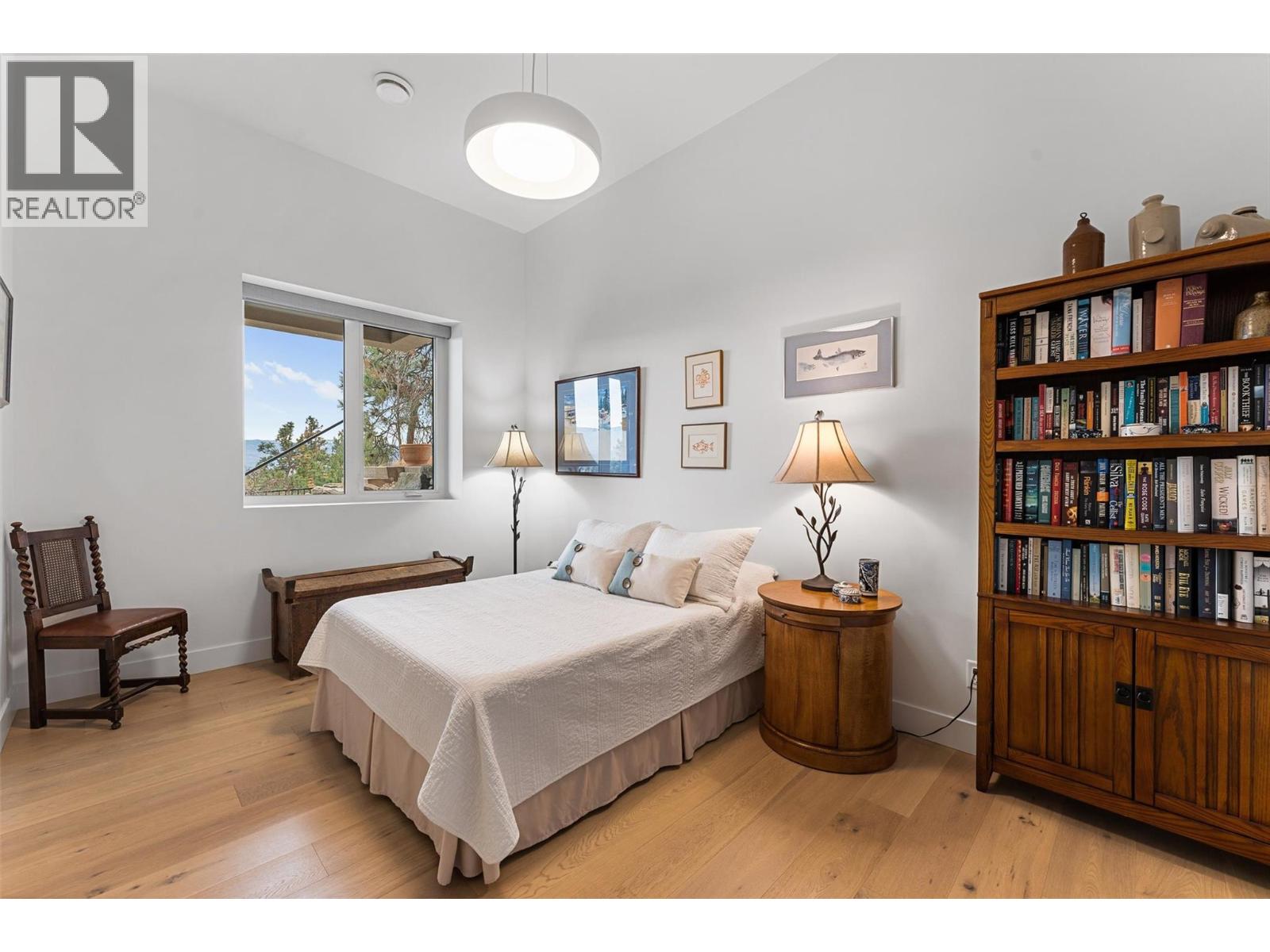  861 Boynton Place, Kelowna