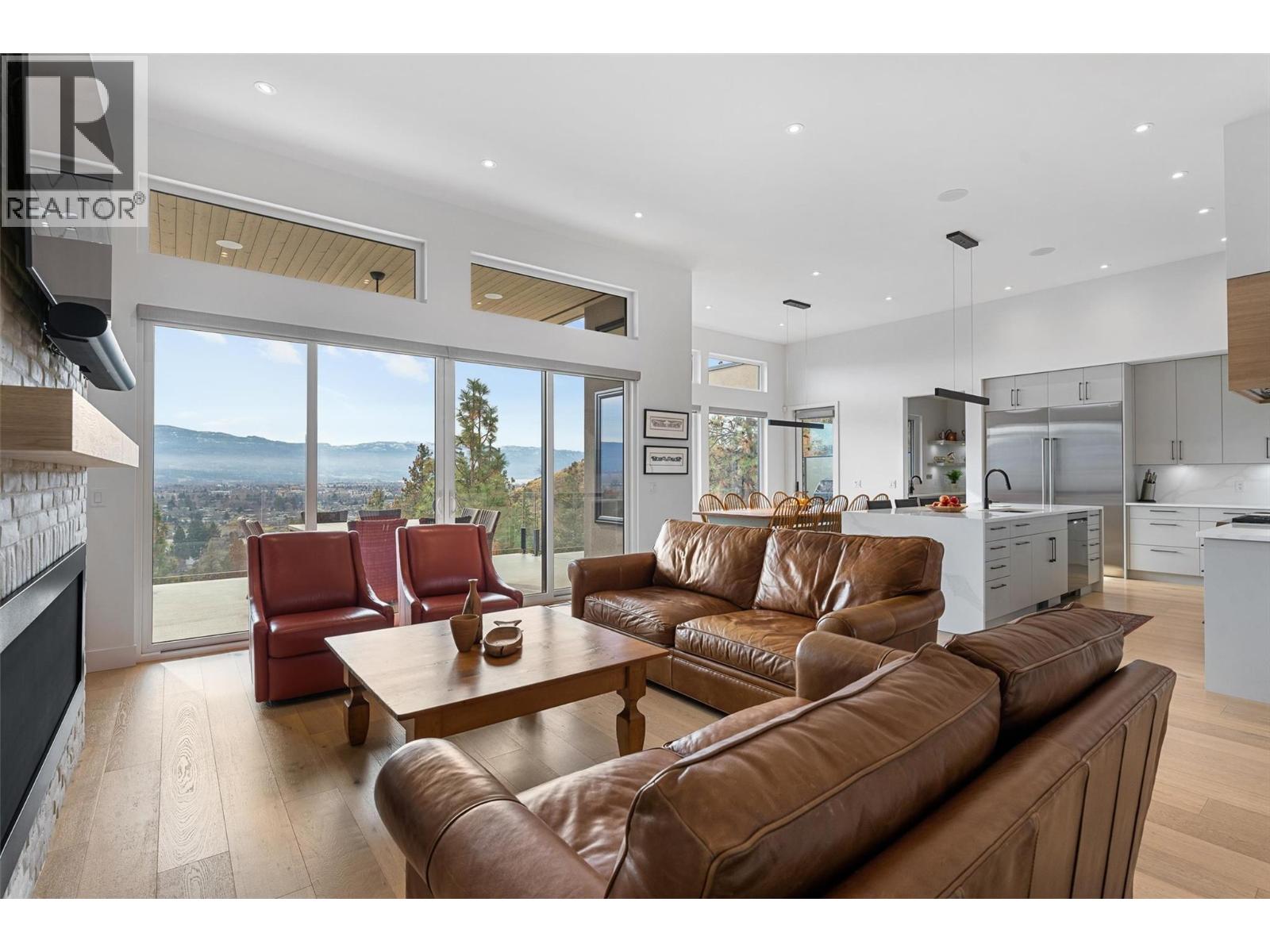  861 Boynton Place, Kelowna