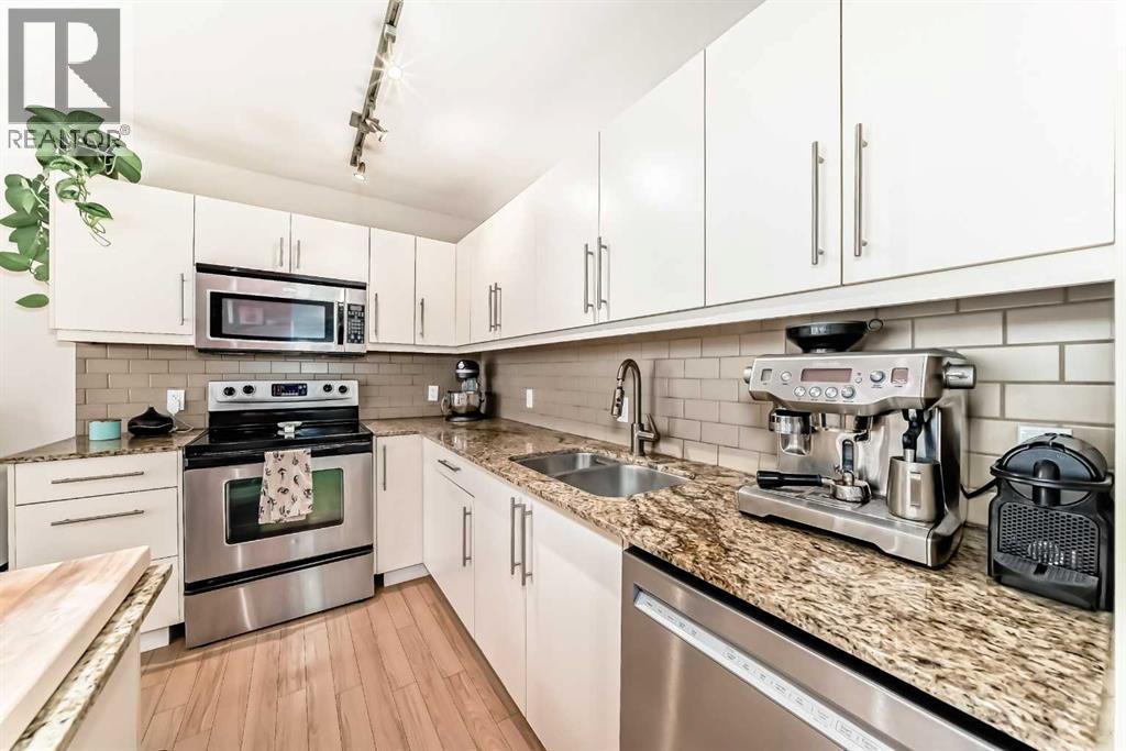 Single Family House for Sale in    Avenue NW Sunnyside Calgary 