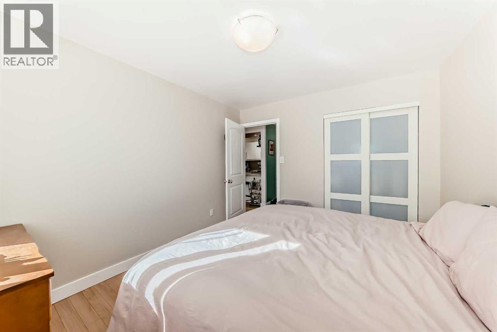 Single Family House for Sale in    Avenue NW Sunnyside Calgary 